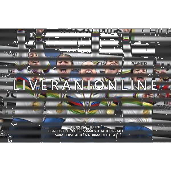 23-10-2025 World Championships Elite Women Track; Giornata 02; 2025, Italia; Guazzini, Vittoria; Fidanza, Martina; Alzini, Martina; Venturelli, Federica; Consonni, Chiara; Santiago Del Cile - Velodromo Penalolen; ©SIROTTI - AGENZIA ALDO LIVERANI SAS