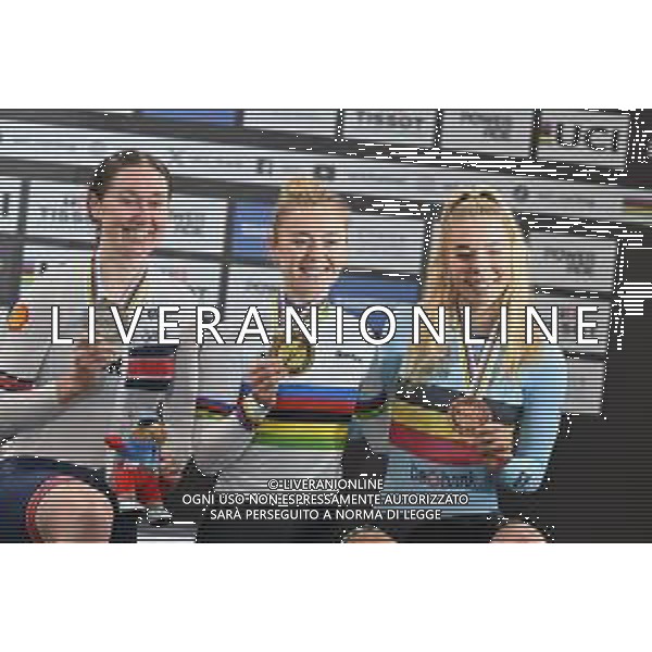 23-10-2025 World Championships Elite Women Track; Giornata 02; 2025, Irlanda; 2025, Great Britain; 2025, Belgium; Gillespie, Lara; Archibald, Katie; Hesters, Helene; Santiago Del Cile - Velodromo Penalolen; ©SIROTTI - AGENZIA ALDO LIVERANI SAS