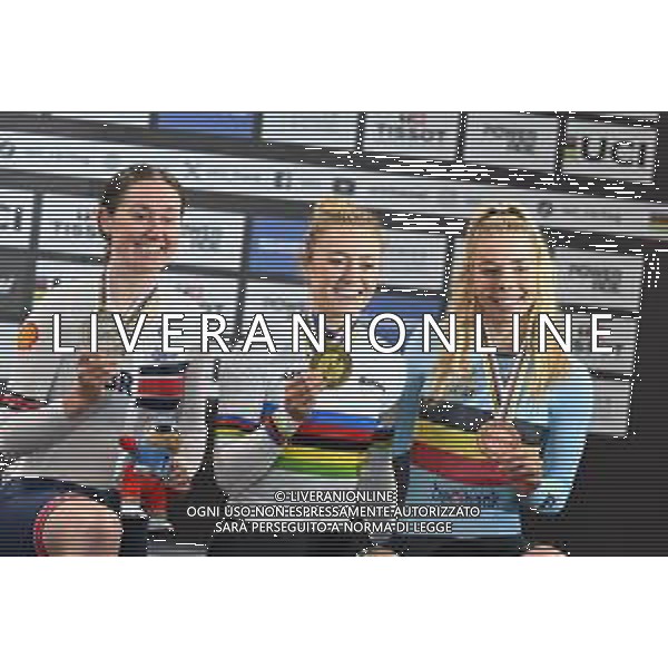 23-10-2025 World Championships Elite Women Track; Giornata 02; 2025, Irlanda; 2025, Great Britain; 2025, Belgium; Gillespie, Lara; Archibald, Katie; Hesters, Helene; Santiago Del Cile - Velodromo Penalolen; ©SIROTTI - AGENZIA ALDO LIVERANI SAS