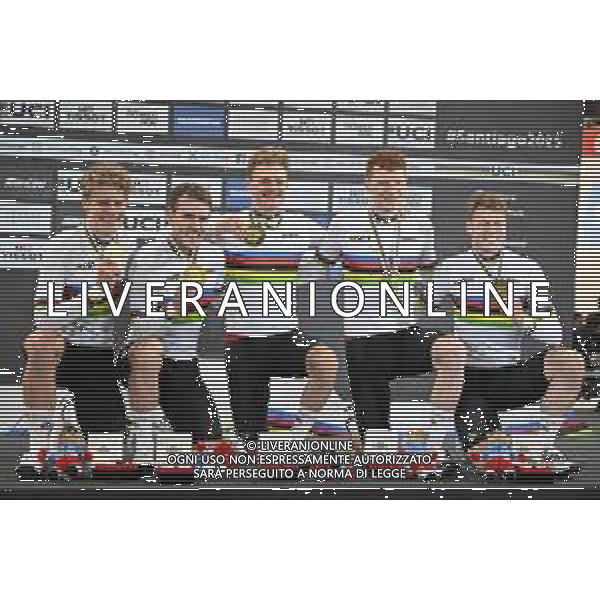 23-10-2025 World Championships Elite Track; Giornata 02; 2025, Danimarca; Hansen, Tobias; Larsen, Niklas; Madsen, Frederik; Pedersen, Rasmus; Leth, Lasse; Santiago Del Cile - Velodromo Penalolen; ©SIROTTI - AGENZIA ALDO LIVERANI SAS