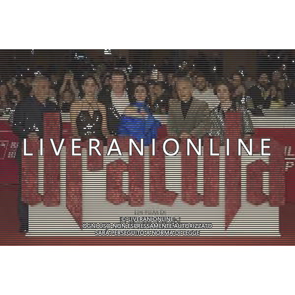 Roma 24 Ottobre 2025 Rome Film Fest - Red Carpet del film ‘Dracula’ di Luc Besson Nella foto: Luc Besson con Matilda De Angelis, Caleb Landry Jones, Zoe Bleu, Christoph Waltz, Raphael Luce Foto Credit: Andrea Bracaglia- AGENZIA ALDO LIVERANI SAS