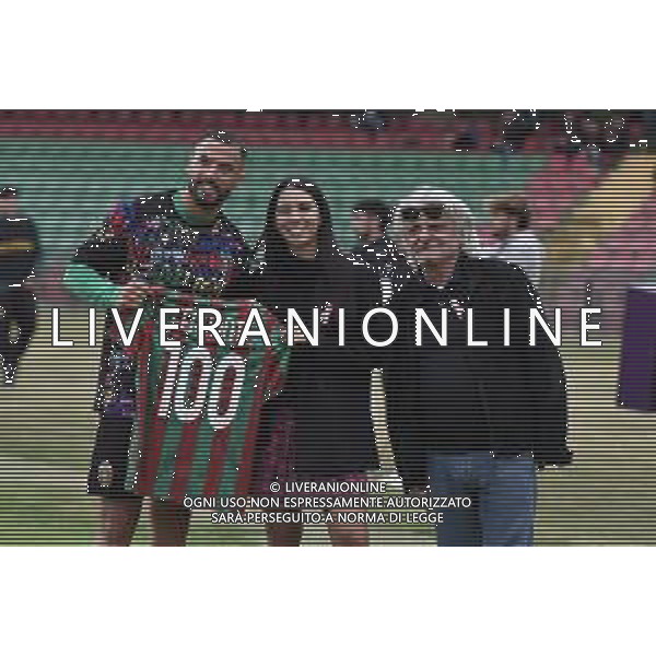 Ternana vs Arezzo Campionato Serie C Sky Wifi - 11 Giornata Libero Liberati - Terni 25-10-2025 nella foto Alexis Ferrante premiato per le 100 gare Ternana da Massimo Ferrero e Claudia Rizzo nuova presidente della Ternana Foto di Federico Gaetano - ag.Aldo Liverani- AGENZIA ALDO LIVERANI SAS