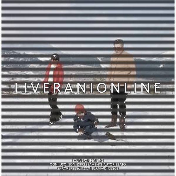 COL-RETROSPETTIVA ARNALDO FORLANI POLITICO DEMOCRAZIA CRISTIANA NELLA FOTO ARNALDO FORLANI POLITICO DEMOCRAZIA CRISTIANA CON LA FAMIGLIA AG ALDO LIVERANI SAS 