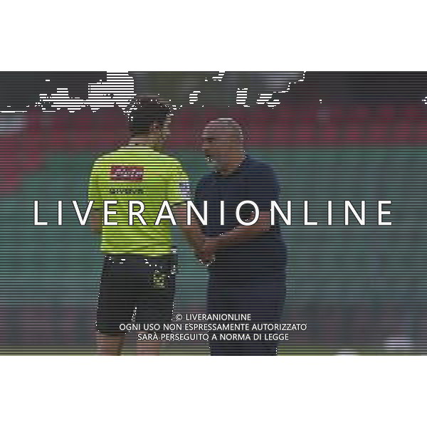 Ternana vs Arezzo Campionato Serie C Sky Wifi - 11 Giornata Libero Liberati - Terni 25-10-2025 nella foto Fabio Liverani a colloquio con arbitro roberto Lovison Foto di Federico Gaetano - ag.Aldo Liverani- AGENZIA ALDO LIVERANI SAS