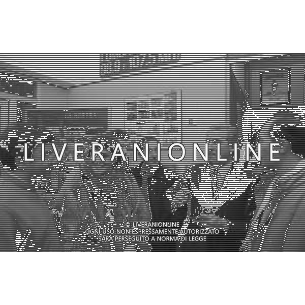 NEG- RETROSPETTIVA GIOVANNI TRAPATTONI ALLENATORE JUVENTUS NELLA FOTO GIOVANNI TRAPATTONI IN CONFERENZA STAMPA A CUSANO MILANINO NELL’ANNO 1985 AG ALDO LIVERANI SAS