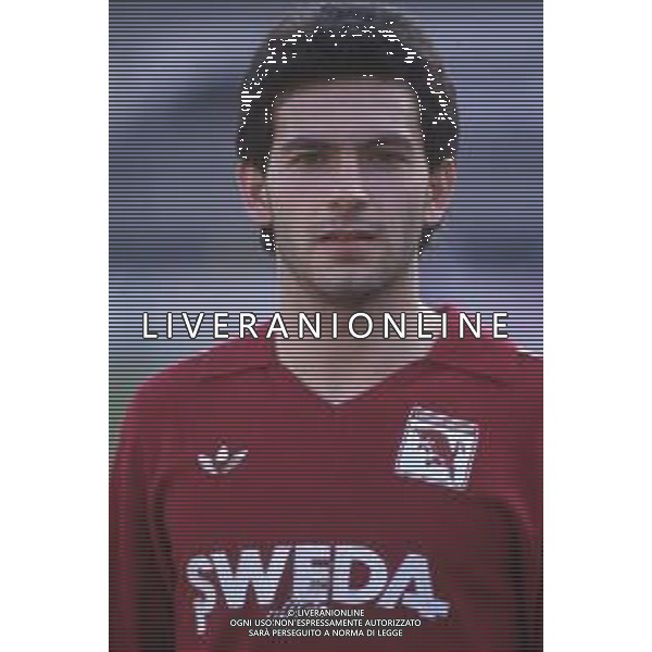 DIAP-RETROSPETTIVA GIORGIO BRESCIANI CALCIATORE NELLA FOTO GIORGIO BRESCIANI CON LA MAGLIA DEL TORINO CALCIO NELL\'ANNO 1987-1988 AG ALDO LIVERANI SAS