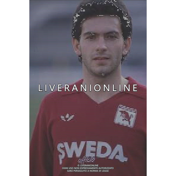 DIAP-RETROSPETTIVA GIORGIO BRESCIANI CALCIATORE NELLA FOTO GIORGIO BRESCIANI CON LA MAGLIA DEL TORINO CALCIO NELL\'ANNO 1987-1988 AG ALDO LIVERANI SAS