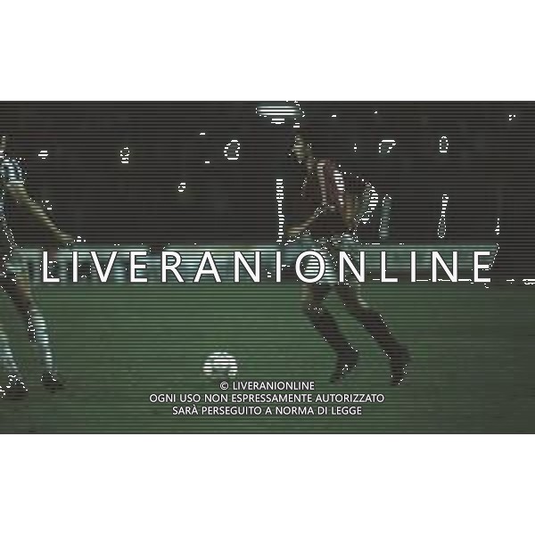 DIAP-RETROSPETTIVA GIORGIO BRESCIANI CALCIATORE NELLA FOTO GIORGIO BRESCIANI CON LA MAGLIA DEL TORINO CALCIO NELL\'ANNO 1987-1988 AG ALDO LIVERANI SAS