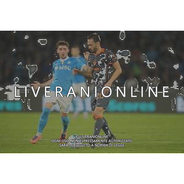 Napoli, Inter Nella Foto: Hakan Calhanoglu, Billy Clifford Gilmour Foto Mosca, Ag.Liverani -NAPOLI vs INTER CAMPIONATO CALCIO SERIE A 25.10.2025 ©MOSCA - AGENZIA ALDO LIVERANI SAS