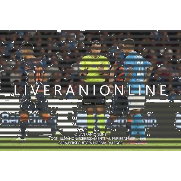 Napoli, Inter Nella Foto: arbitro Mariani, Giovanni Di Lorenzo Foto Mosca, Ag.Liverani -NAPOLI vs INTER CAMPIONATO CALCIO SERIE A 25.10.2025 ©MOSCA - AGENZIA ALDO LIVERANI SAS