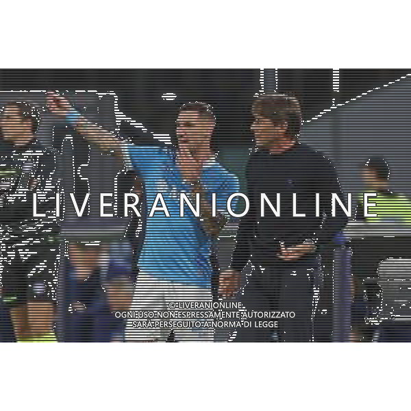 Napoli, Inter Nella Foto: Matteo Politano, Antonio Conte Foto Mosca, Ag.Liverani -NAPOLI vs INTER CAMPIONATO CALCIO SERIE A 25.10.2025 ©MOSCA - AGENZIA ALDO LIVERANI SAS