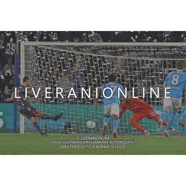 Napoli, Inter Nella Foto: rigore Hakan Calhanoglu Foto Mosca, Ag.Liverani -NAPOLI vs INTER CAMPIONATO CALCIO SERIE A 25.10.2025 ©MOSCA - AGENZIA ALDO LIVERANI SAS