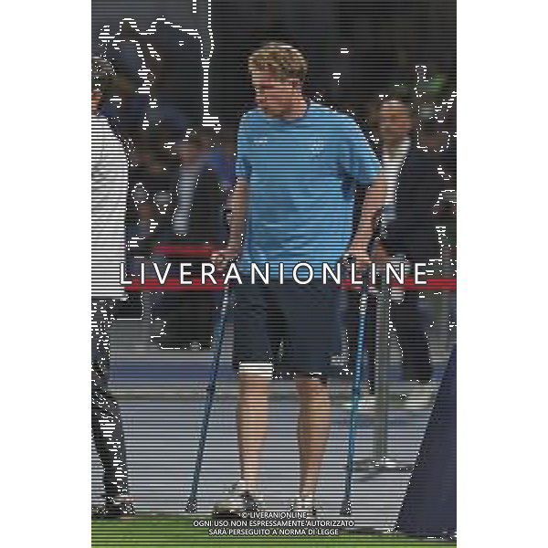 Napoli, Inter Nella Foto: Kevin De Bruyne infortunato con le stampelle Foto Mosca, Ag.Liverani -NAPOLI vs INTER CAMPIONATO CALCIO SERIE A 25.10.2025 ©MOSCA - AGENZIA ALDO LIVERANI SAS