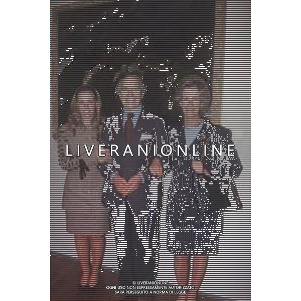 DIAP-RETROSPETTIVA PIETRO BARILLA INDUSTRIALE NELLA FOTO PIETRO BARILLA CON LA MOGLIE MARILENA E LA FIGLIA EMANUELA A PARMA NELL\'ANNO 1989 AG ALDO LIVERANI SAS