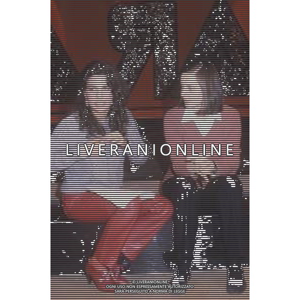 DIAP-RETROSPETTIVA ROBERTA MANFREDI ATTRICE NELLA FOTO ROBERTA MANFREDI A ROMA NELL\'ANNO 1981 CON ISABELLA ROSSELLINI AG ALDO LIVERANI SAS