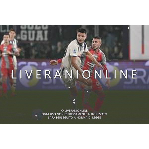 TVRG Cremonese vs Atalanta nella foto Berat Djimsiti (Atalanta) e Antonio Sanabria (Cremonese) Cremona 25-10-2025 Stadio Giovanni Zini Cremonese vs Atalanta Campionato Serie A Enilive - 8a giornata foto Roberto Garavaglia/Agenzia Aldo Liverani sas