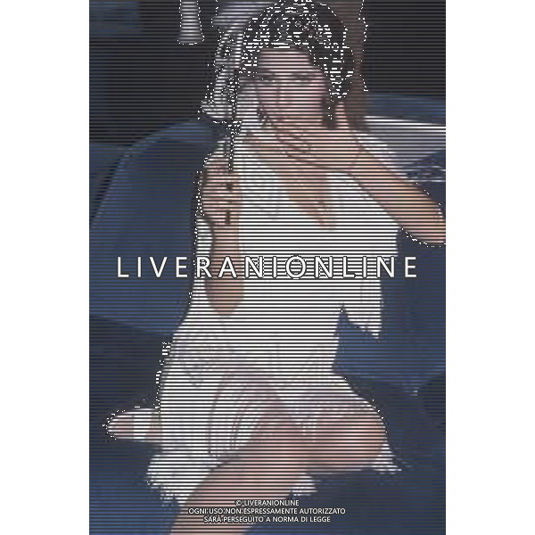 DIAP-RETROSPETTIVA ROBERTA MANFREDI ATTRICE  NELLA FOTO ROBERTA MANFREDI A ROMA NELL\'ANNO 1981 TRASMISSIONE “IL BARATTOLO“ AG ALDO LIVERANI SAS 