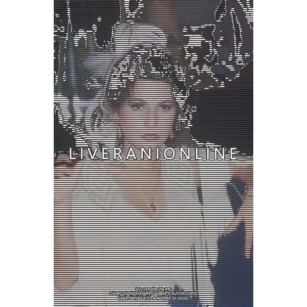 DIAP-RETROSPETTIVA ROBERTA MANFREDI ATTRICE  NELLA FOTO ROBERTA MANFREDI A ROMA NELL\'ANNO 1981 TRASMISSIONE “IL BARATTOLO“ AG ALDO LIVERANI SAS 