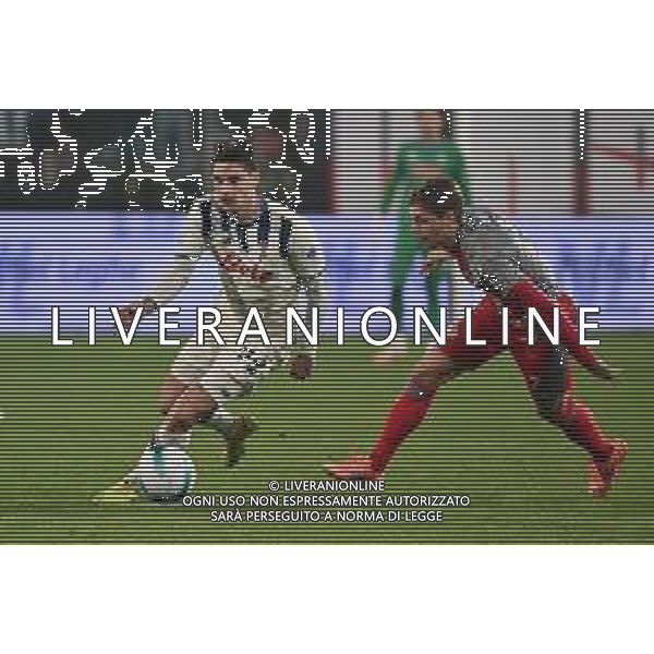 TVRG Cremonese vs Atalanta nella foto Nicola Zalewski (Atalanta) e Alessio Zerbin (Cremonese) Cremona 25-10-2025 Stadio Giovanni Zini Cremonese vs Atalanta Campionato Serie A Enilive - 8a giornata foto Roberto Garavaglia/Agenzia Aldo Liverani sas