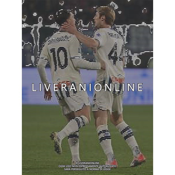 TVRG Cremonese vs Atalanta nella foto Lazar Samardzic (Atalanta) e Marco Brescianini (Atalanta) esultanza dopo il gol dell\'1 a 1 Cremona 25-10-2025 Stadio Giovanni Zini Cremonese vs Atalanta Campionato Serie A Enilive - 8a giornata foto Roberto Garavaglia/Agenzia Aldo Liverani sas