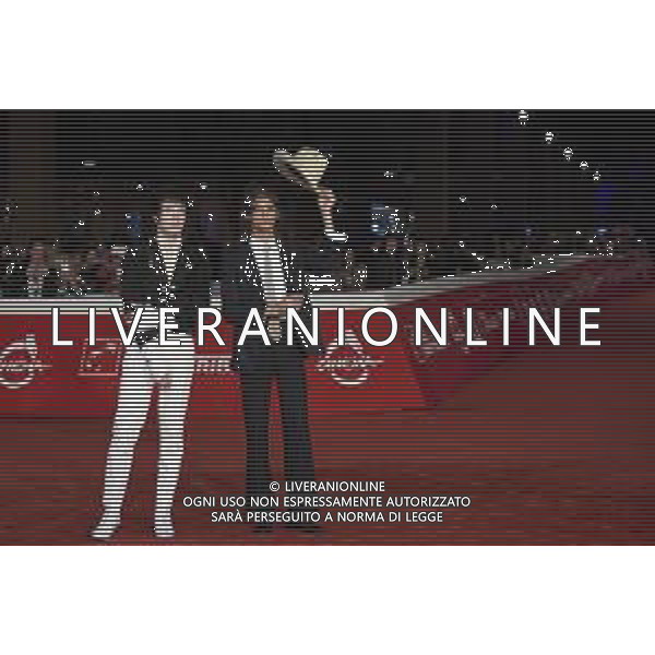 Roma 25 Ottobre 2025 Rome Film Fest - Red Carpet del Film "LA CHITARRA NELLA ROCCIA ‚ “LUCIO CORSI DAL VIVO ALL\'ABBAZIA DI SAN GALGANO" Nella Foto: Lucio Corsi, Tommaso Ottomano Foto Credit: Andrea Bracaglia AG ALDO LIVERANI SAS