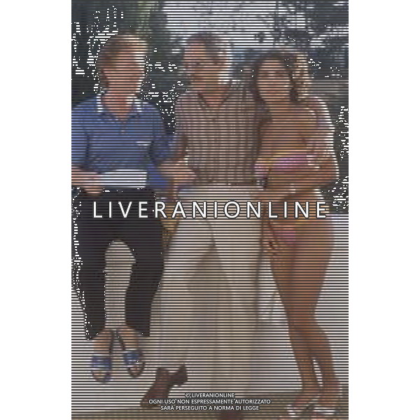 DIAP-RETROSPETTIVA ROBERTA MANFREDI ATTRICE  NELLA FOTO ROBERTA MANFREDI A ROMA NELL\'ANNO 1985 CON IL PADRE NINO MANFREDI E OSVALDO BEVILACQUA AG ALDO LIVERANI SAS  