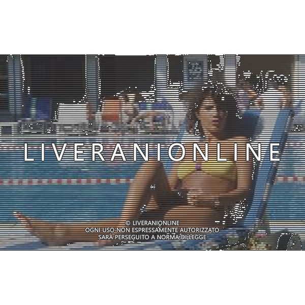 DIAP-RETROSPETTIVA ROBERTA MANFREDI ATTRICE  NELLA FOTO ROBERTA MANFREDI NELL\'ANNO 1985 AG ALDO LIVERANI SAS  