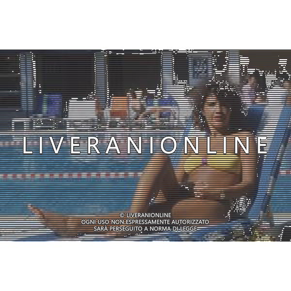 DIAP-RETROSPETTIVA ROBERTA MANFREDI ATTRICE  NELLA FOTO ROBERTA MANFREDI NELL\'ANNO 1985 AG ALDO LIVERANI SAS 