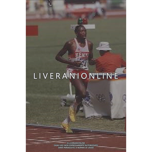 DIAP-RETROSPETTIVA JOHN NGUGI ATLETA NELLA FOTO JOHN NGUGI ALLE OLIMPIADI DI SEUL NELL\'ANNO 1988 AG ALDO LIVERANI SAS