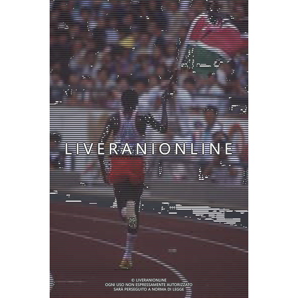 DIAP-RETROSPETTIVA JOHN NGUGI ATLETA NELLA FOTO JOHN NGUGI ALLE OLIMPIADI DI SEUL NELL\'ANNO 1988 AG ALDO LIVERANI SAS