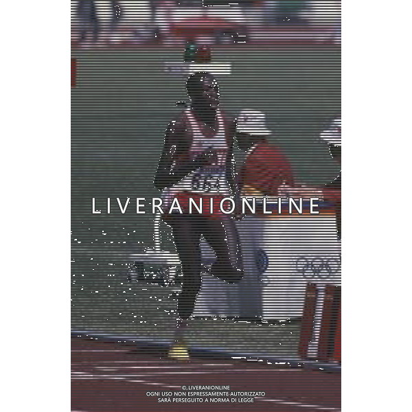 DIAP-RETROSPETTIVA JOHN NGUGI ATLETA NELLA FOTO JOHN NGUGI ALLE OLIMPIADI DI SEUL NELL\'ANNO 1988 AG ALDO LIVERANI SAS