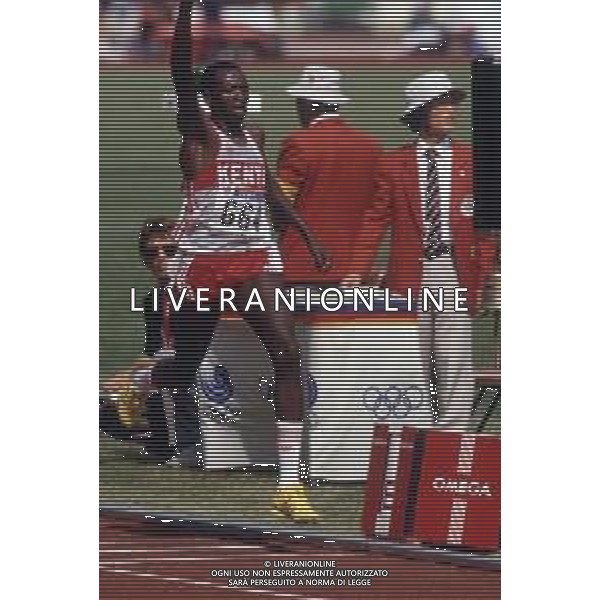 DIAP-RETROSPETTIVA JOHN NGUGI ATLETA NELLA FOTO JOHN NGUGI ALLE OLIMPIADI DI SEUL NELL\'ANNO 1988 AG ALDO LIVERANI SAS