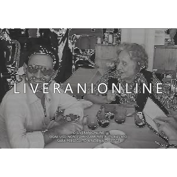 NEG-RETROSPETTIVA RENZO ROSSELLINI REGISTA NELLA FOTO RENZO ROSSELLINI A VENEZIA NELL\'ANNO 1980 CON ZIA MARCELLA AG ALDO LIVERANI SAS