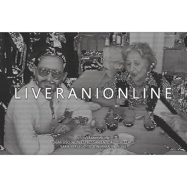 NEG-RETROSPETTIVA RENZO ROSSELLINI REGISTA NELLA FOTO RENZO ROSSELLINI A VENEZIA NELL\'ANNO 1980 CON ZIA MARCELLA AG ALDO LIVERANI SAS