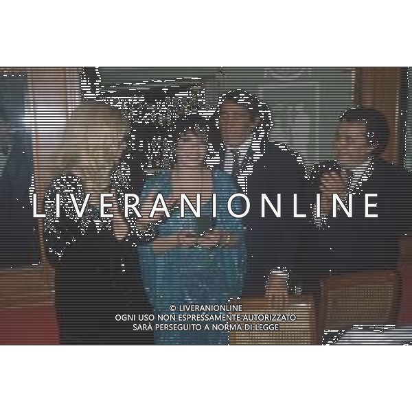 DIAP-RETROSPETTIVA LIZA MINELLI CANTANTE NELLA FOTO LIZA MINELLI CON MONICA VITTI E WALTER CHIARI A MILANO NELL\'ANNO 1982 AG ALDO LIVERANI SAS