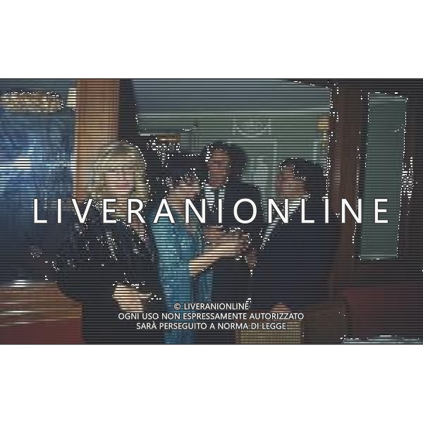 DIAP-RETROSPETTIVA LIZA MINELLI CANTANTE NELLA FOTO LIZA MINELLI CON MONICA VITTI E WALTER CHIARI A MILANO NELL\'ANNO 1982 AG ALDO LIVERANI SAS