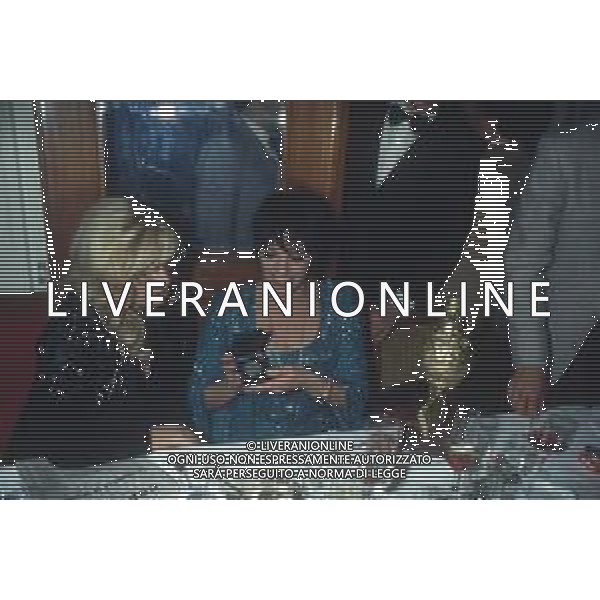 DIAP-RETROSPETTIVA LIZA MINELLI CANTANTE NELLA FOTO LIZA MINELLI CON MONICA VITTI E WALTER CHIARI A MILANO NELL\'ANNO 1982 AG ALDO LIVERANI SAS
