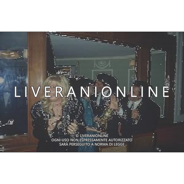 DIAP-RETROSPETTIVA LIZA MINELLI CANTANTE NELLA FOTO LIZA MINELLI CON MONICA VITTI E WALTER CHIARI A MILANO NELL\'ANNO 1982 AG ALDO LIVERANI SAS