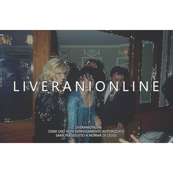 DIAP-RETROSPETTIVA LIZA MINELLI CANTANTE NELLA FOTO LIZA MINELLI CON MONICA VITTI E WALTER CHIARI A MILANO NELL\'ANNO 1982 AG ALDO LIVERANI SAS