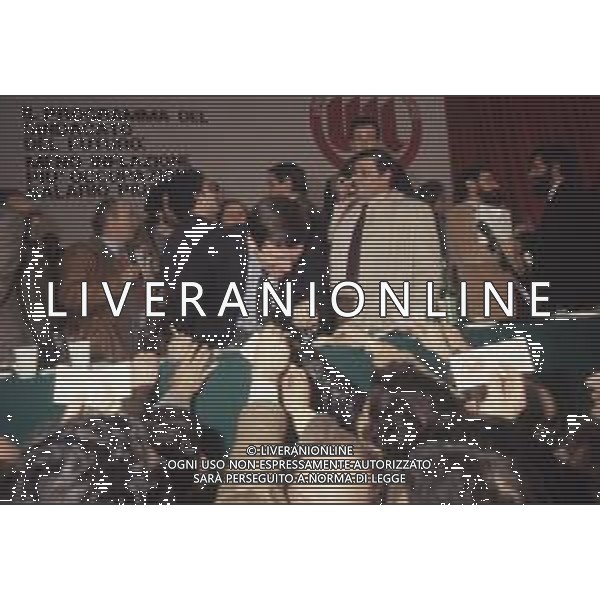 DIAP-RETROSPETTIVA GIORGIO BENVENUTO POLITICO NELLA FOTO GIORGIO BENVENUTO AL CONGRESSO DELLA UIL AL PALAIDO DI MILANO NELL\'ANNO 1984 AG ALDO LIVERANI SAS