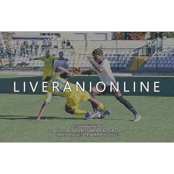 26-10-2025 VERCELLI-CAMPIONATO DI LEGA PRO PRO VERCELLI-PERGOLETTESE NELLA FOTO Sow (Provercelli) contrastato da Aidoo (Pergolettese) FOTO ANDREA MARANGON-AG ALDO LIVERANI SAS