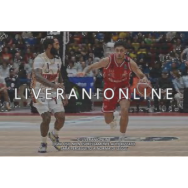 TVRG Olimpia Milano vs Reyer Venezia nella foto R.J. Cole (Reyer Venezia) e Quinn Ellis (Olimpia Milano) Assago (MI) 26-10-2025 Unipol Forum EA7 Emporio Armani Milano vs Umana Reyer Venezia Campionato Serie A Unipol - 4a giornata foto Roberto Garavaglia/Agenzia Aldo Liverani sas