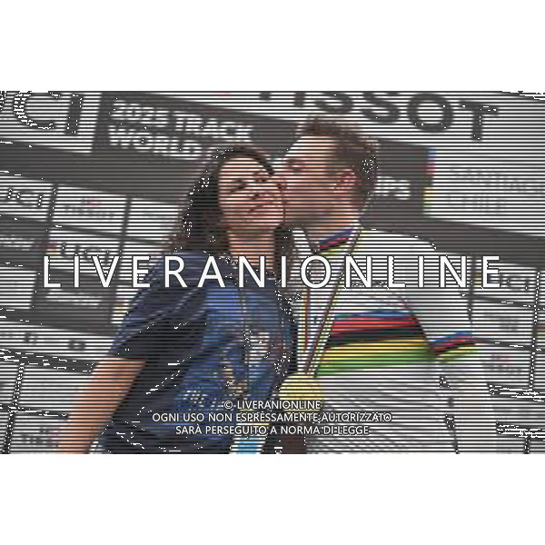 26-10-2025 World Championships Elite Track; Giornata 05; 2025, Lotto; Viviani, Elia; Cecchini, Elena; Santiago Del Cile - Velodromo Penalolen; ©SIROTTI - AGENZIA ALDO LIVERANI SAS