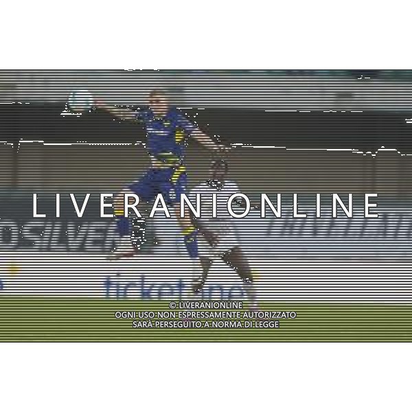 Nicolás Valentini of Hellas Verona FC battle for the ball during Hellas Verona FC vs Cagliari Calcio, 8° Serie A Enilive 2025-26 game at Marcantonio Bentegodi stadium in Verona (VR), Italy, on October 26, 2025. (Photo by Davide Casentini) AG ALDO LIVERANI SAS