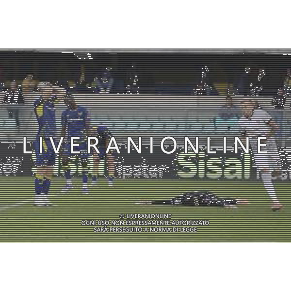 Hellas Veorna players expresses disappointment after Mattia Felici of Cagliari Calcio goal during Hellas Verona FC vs Cagliari Calcio, 8° Serie A Enilive 2025-26 game at Marcantonio Bentegodi stadium in Verona (VR), Italy, on October 26, 2025. (Photo by Davide Casentini) AG ALDO LIVERANI SAS