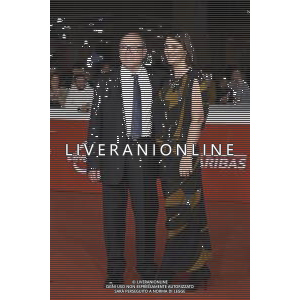 Roma 26 Ottobre 2025 Rome Film Festival - Red Carpet di chiusura con la quarta stagione di "Vita da Carlo" Nella Foto: Carlo Verdone, Corinna Jiga Foto Credit: Andrea Bracaglia AG ALDO LIVERANI SAS