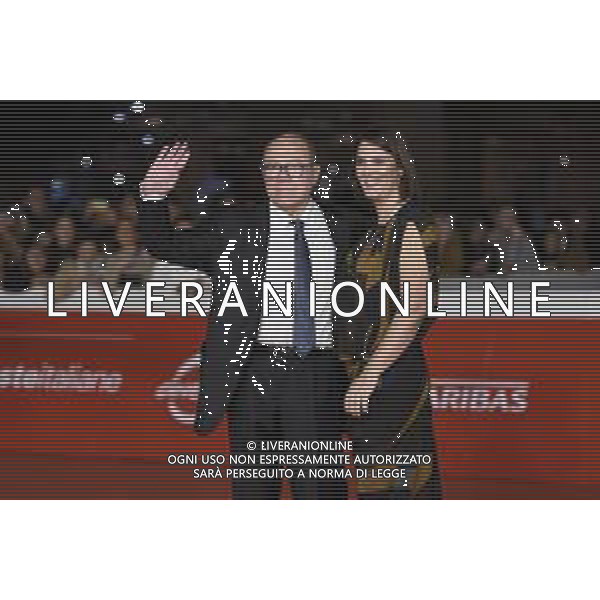 Roma 26 Ottobre 2025 Rome Film Festival - Red Carpet di chiusura con la quarta stagione di "Vita da Carlo" Nella Foto: Carlo Verdone, Corinna Jiga Foto Credit: Andrea Bracaglia AG ALDO LIVERANI SAS