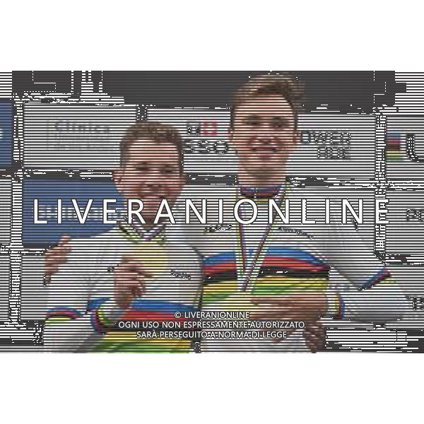 26-10-2025 World Championships Elite Track; Giornata 05; 2025, Belgium; De Wylder, Lindsay; Van De Bossche, Fabio; Santiago Del Cile - Velodromo Penalolen; ©SIROTTI - AGENZIA ALDO LIVERANI SAS