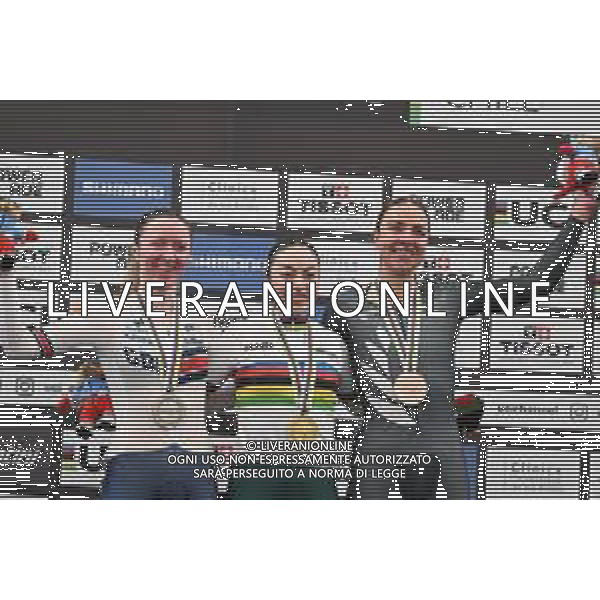 26-10-2025 World Championships Elite Women Track; Giornata 05; 2025, Mexico; 2025, Great Britain; 2025, New Zealand; Acevedo Mendoza, Yareli; Morris, Anna; Botha, Bryony; Santiago Del Cile - Velodromo Penalolen; ©SIROTTI - AGENZIA ALDO LIVERANI SAS