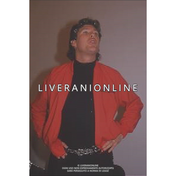 DIAP-RETROSPETTIVA DAVID HASSELFOFF ATTORE NELLA FOTO DAVID HASSELOFF OSPITE A MILANO DELLA TRASMISSIONE TELEVISIVA “DRIVE IN “ NELL\'ANNO 1988 AG ALDO LIVERANI SAS
